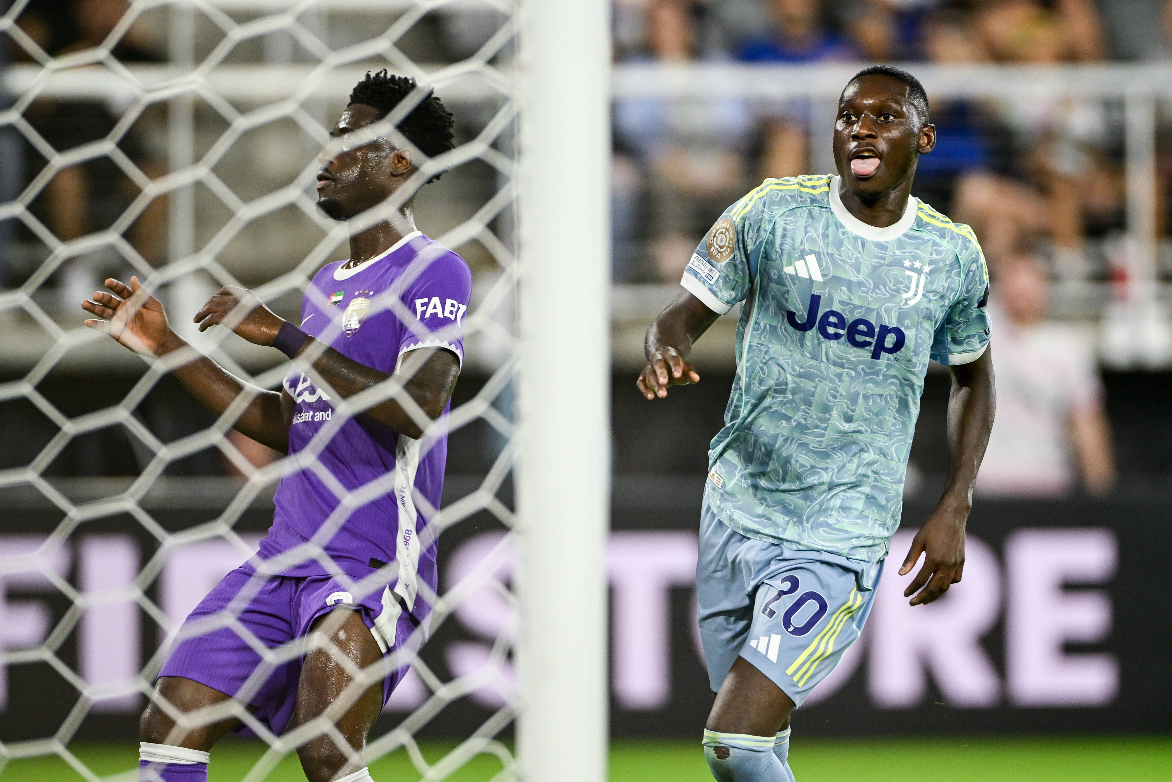 尤文图斯深陷低谷，整体实力有待提升让人忧虑的简单介绍