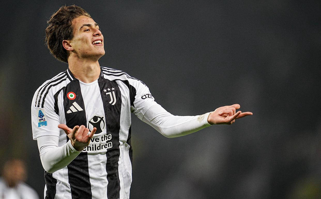 尤文图斯深陷低谷，整体实力有待提升让人忧虑的简单介绍