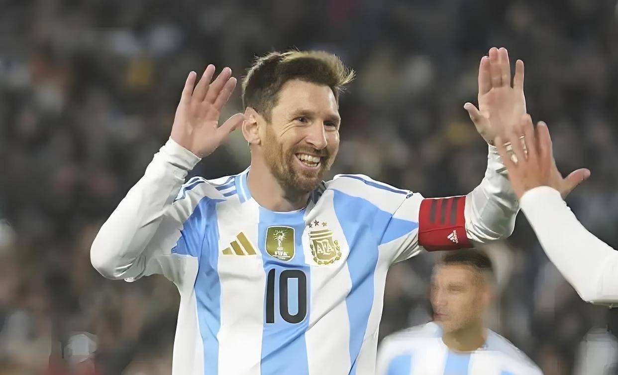 巴萨大获全胜，梅西再次斩获进球王