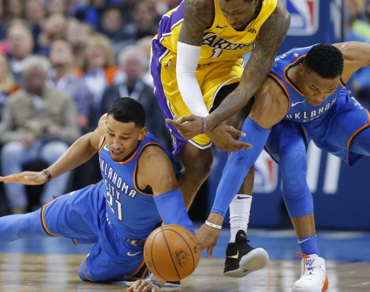 湖人队长分享训练心得，鼓舞队友斗志的简单介绍