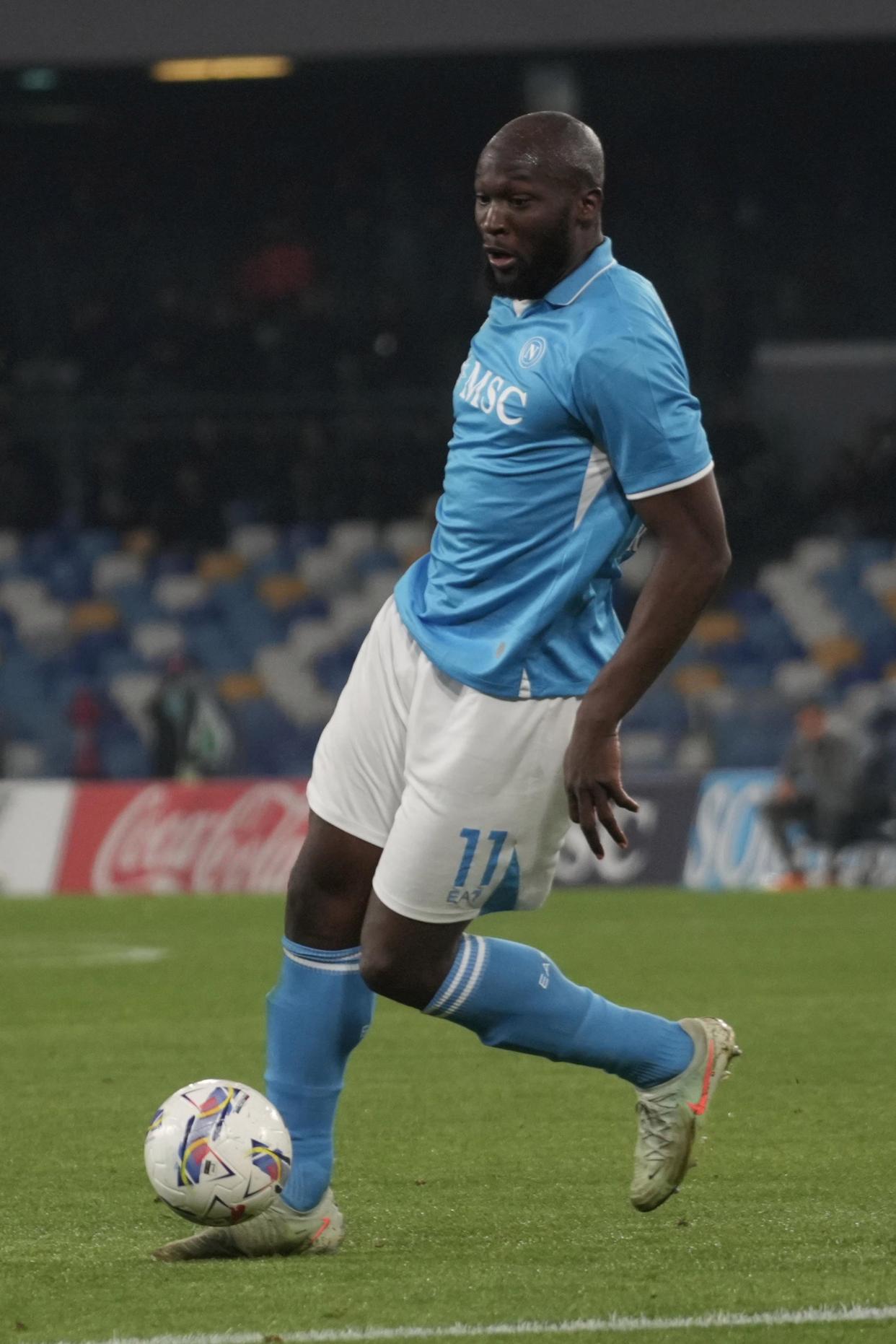 AC米兰客场战平那不勒斯,表现出色的简单介绍 AC米兰客场战平那不勒斯,表现出色的简单介绍