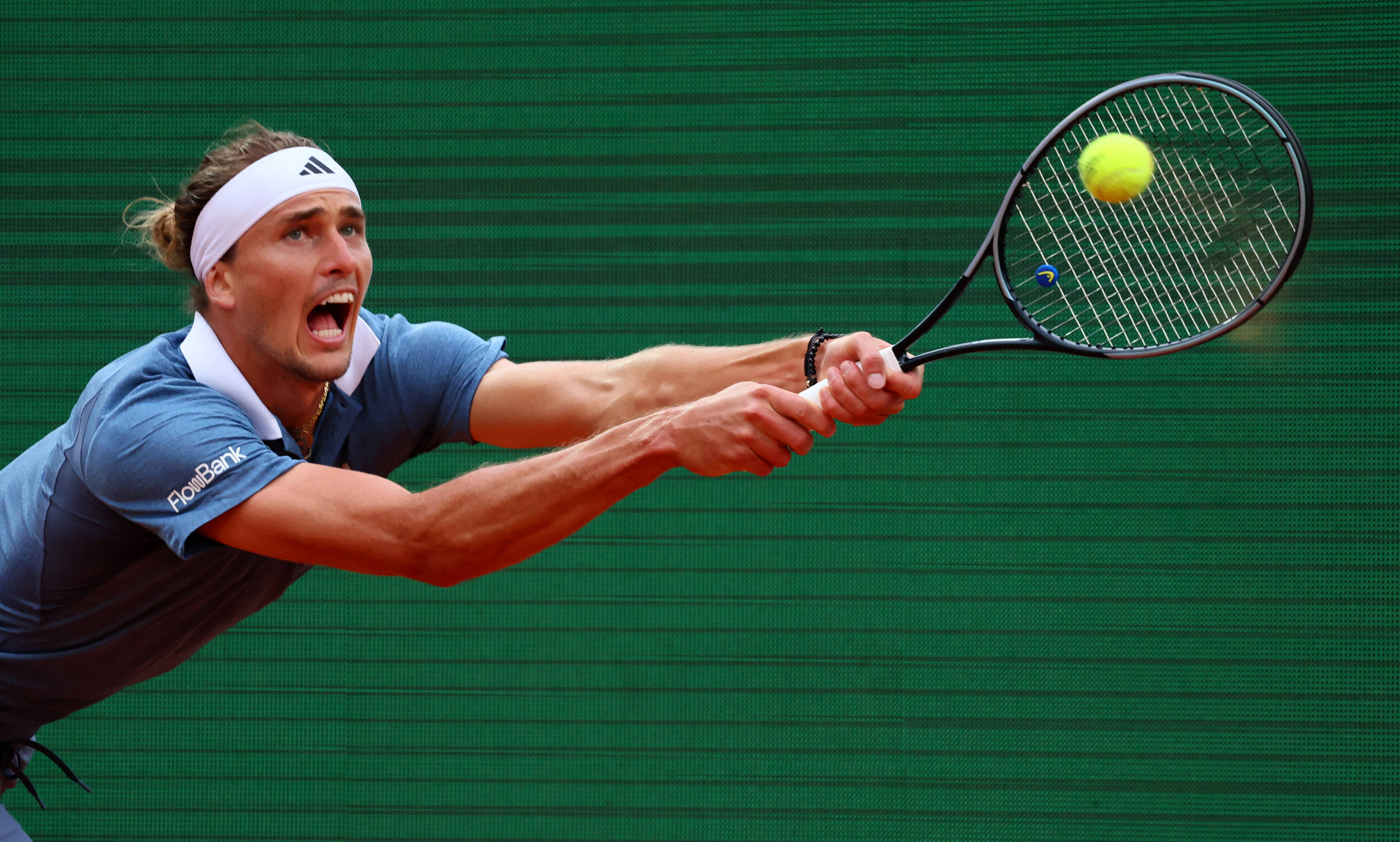 法国网球队完胜西班牙网球队，兹维列夫关键制胜的简单介绍