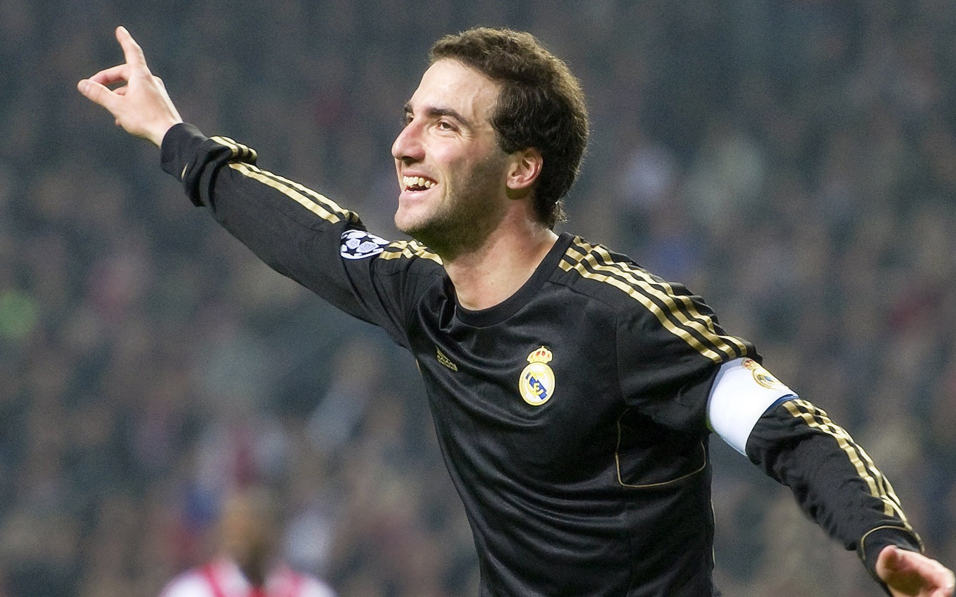 黄潜激战毕巴,巴斯托尼一锤定音,他用实力在质疑声中刻下自己的名字